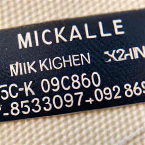 vérifier numéro de série michael kors|Michael Kors bags value.